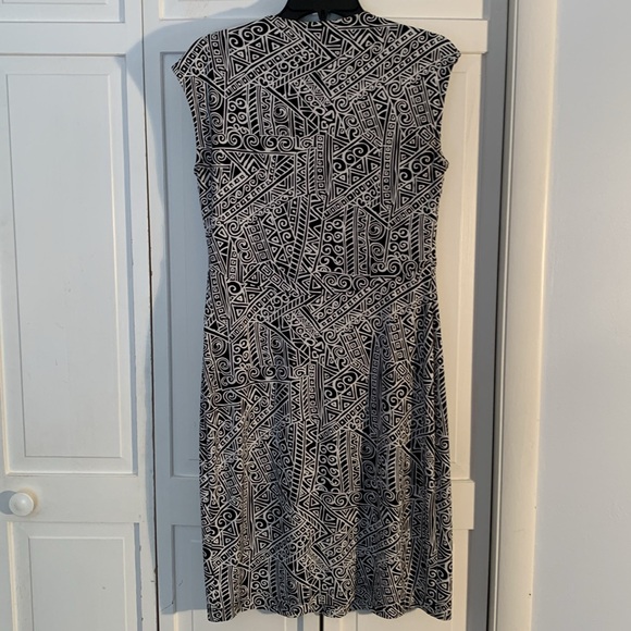 Glamour Black & White Sleeveless V-neck Midi Dress EUC - Picture 7 of 8